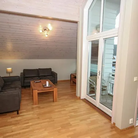 12 Person In Ferienhaus *