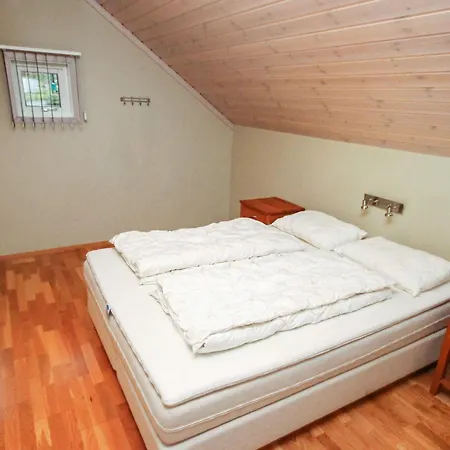 12 Person In Ferienhaus *